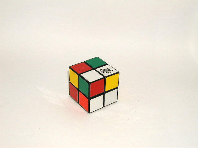 MINI 2x2x2 CUBE. 1996 OddzOn version.