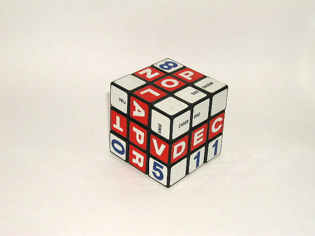 CALENDAR CUBE - DUTCH. 